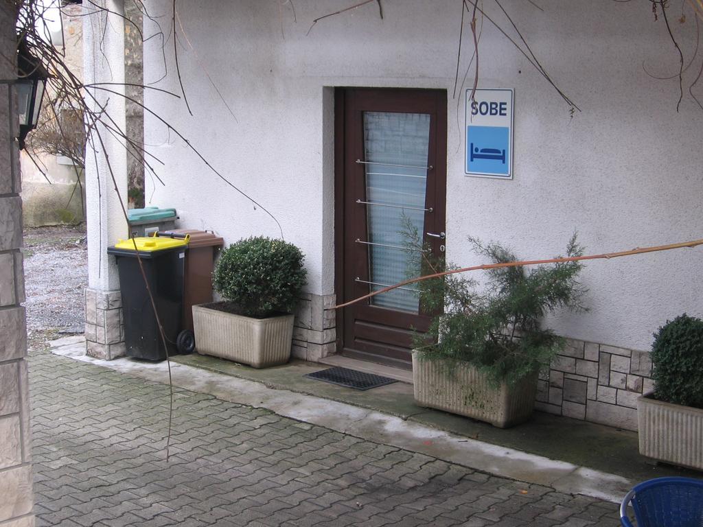 Guest House Roze Ilirska Bistrica Exterior photo